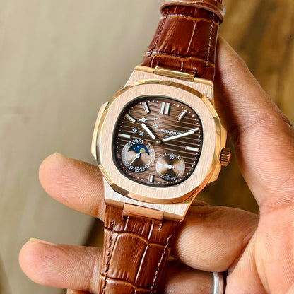 Patek Philippe Nautilus Case Size:40mm - Case Material:Rose Gold - Movement:Automatic Winding