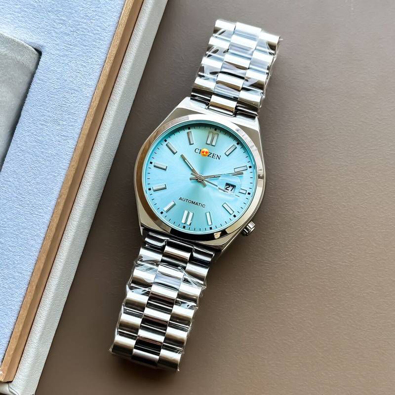 Citiz*n Classic Analog cool light blue